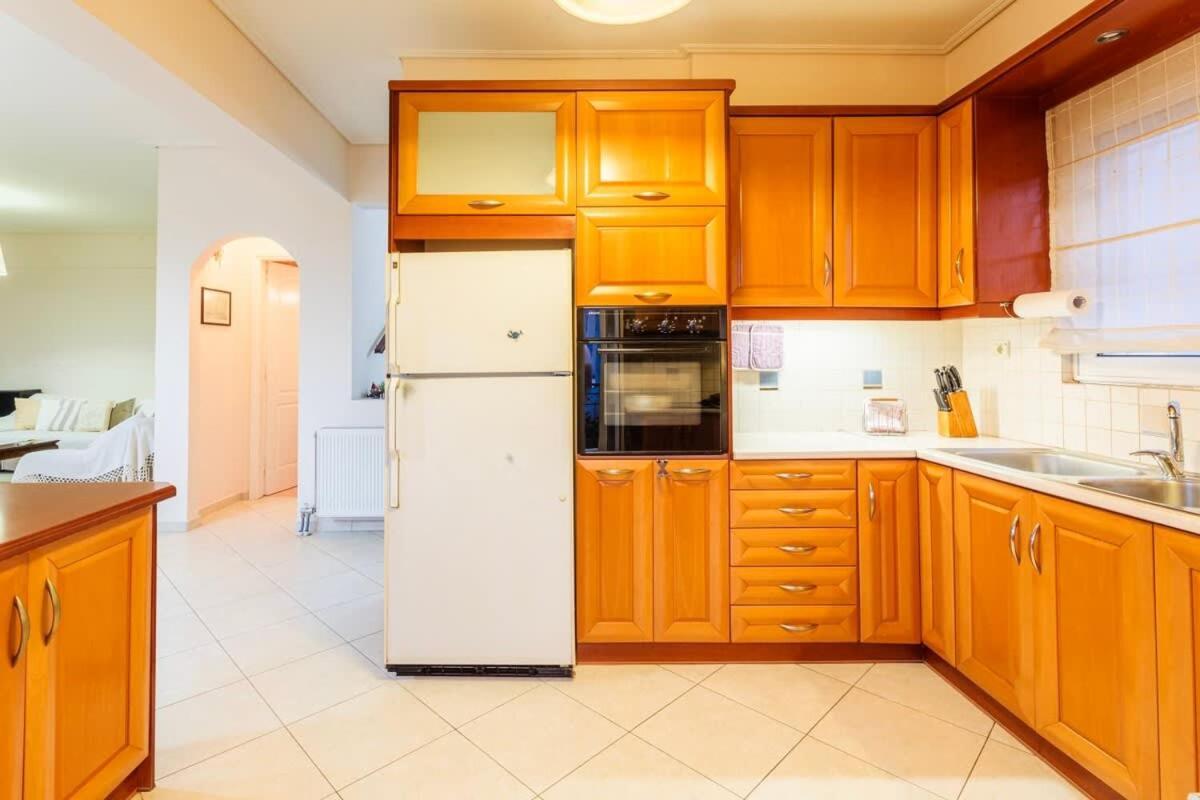 Spacious Urban Haven-Family Home, Perfect Location Kalamata Dış mekan fotoğraf