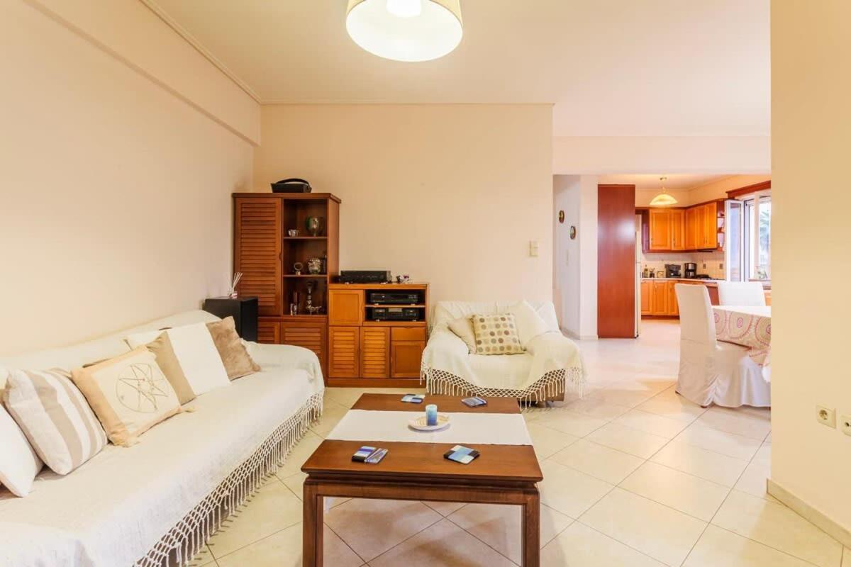 Spacious Urban Haven-Family Home, Perfect Location Kalamata Dış mekan fotoğraf
