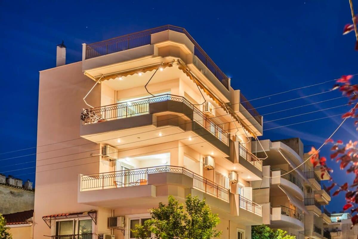 Spacious Urban Haven-Family Home, Perfect Location Kalamata Dış mekan fotoğraf